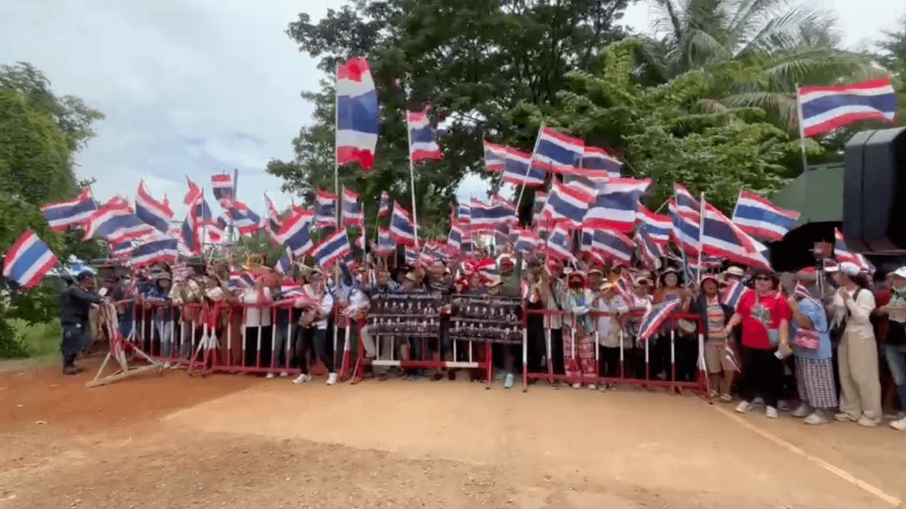 Gun Jompalang 请求违反协议，将厕所车从 10 辆增加到 14 辆，开往 Ban Nong Jan