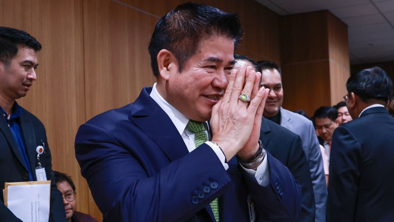 “上尉塔拉玛纳斯·帕霍姆帕” 简历:勇敢党首席总理候选人