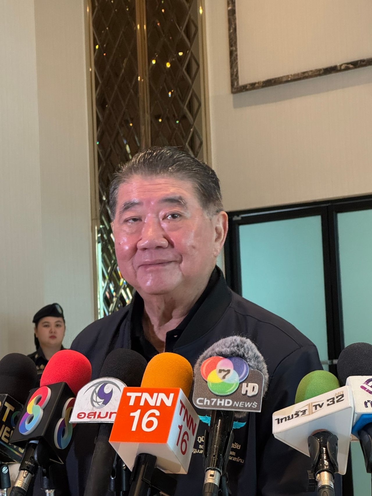“ภูมิธรรม” 表示政府不接受国际法院的权力，忽视 “สนธิ” 催促更换 “ประศาสน์”