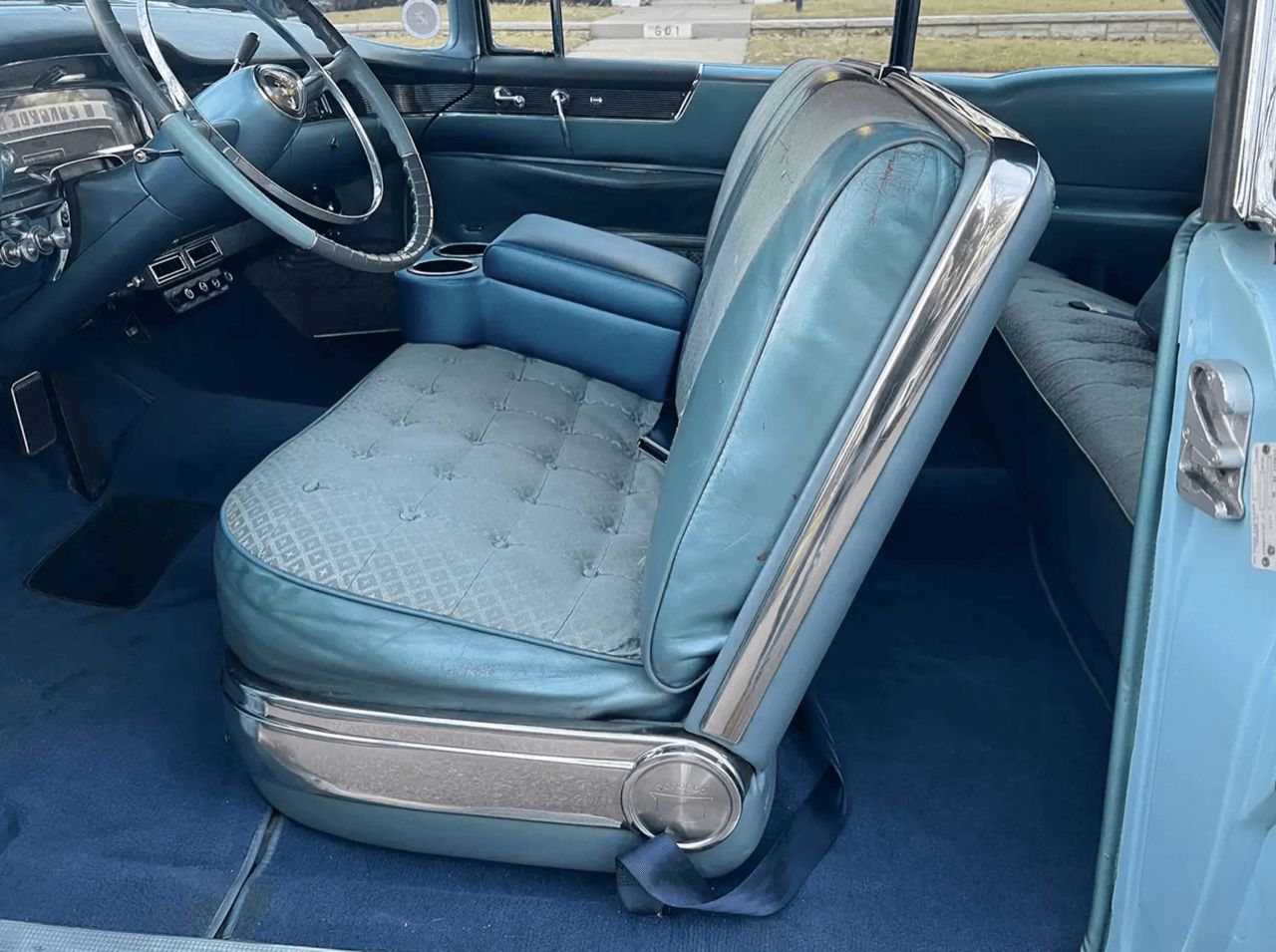 优雅的经典:1955年 Cadillac Fleetwood Series 62 座驾