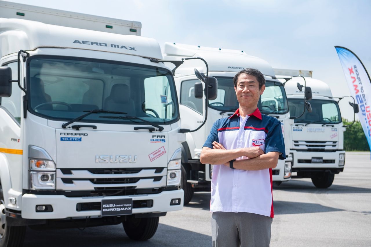ตรีเพชรอีซูซุเซลส์联合运输局举办“ISUZU金牌驾驶员”比赛