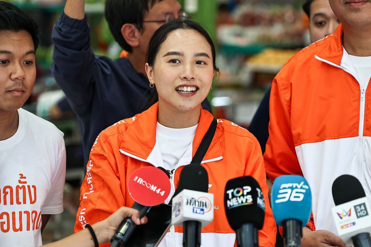 “泰披叻”为“爱冰”竞选助势:告诫灰色势力勿妄自侵入