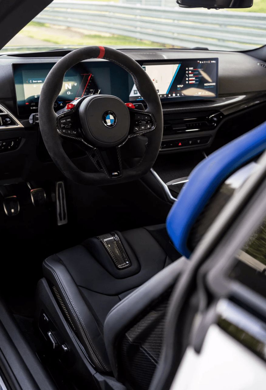 雪白的 BMW M2 Turbo 设计版 2026 仅提供手动变速箱！