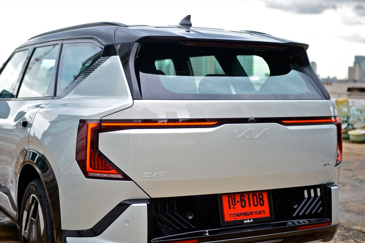 测试 KIA EV5 GT LINE TWIN MOTOR AWD：性能优异但价格偏高