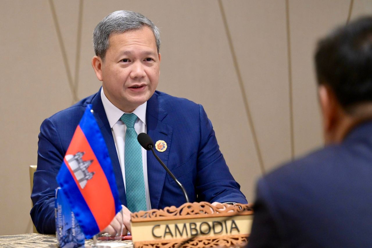 总理为引发公众困惑的领土问题道歉,确认未与“洪·玛奈”讨论开放边境哨所一事