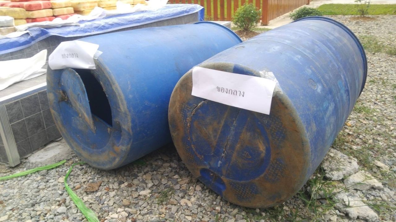 警察缴获大批毒品:364万颗摇头丸藏于豪华泰式房屋内,伪装成虾桶运输