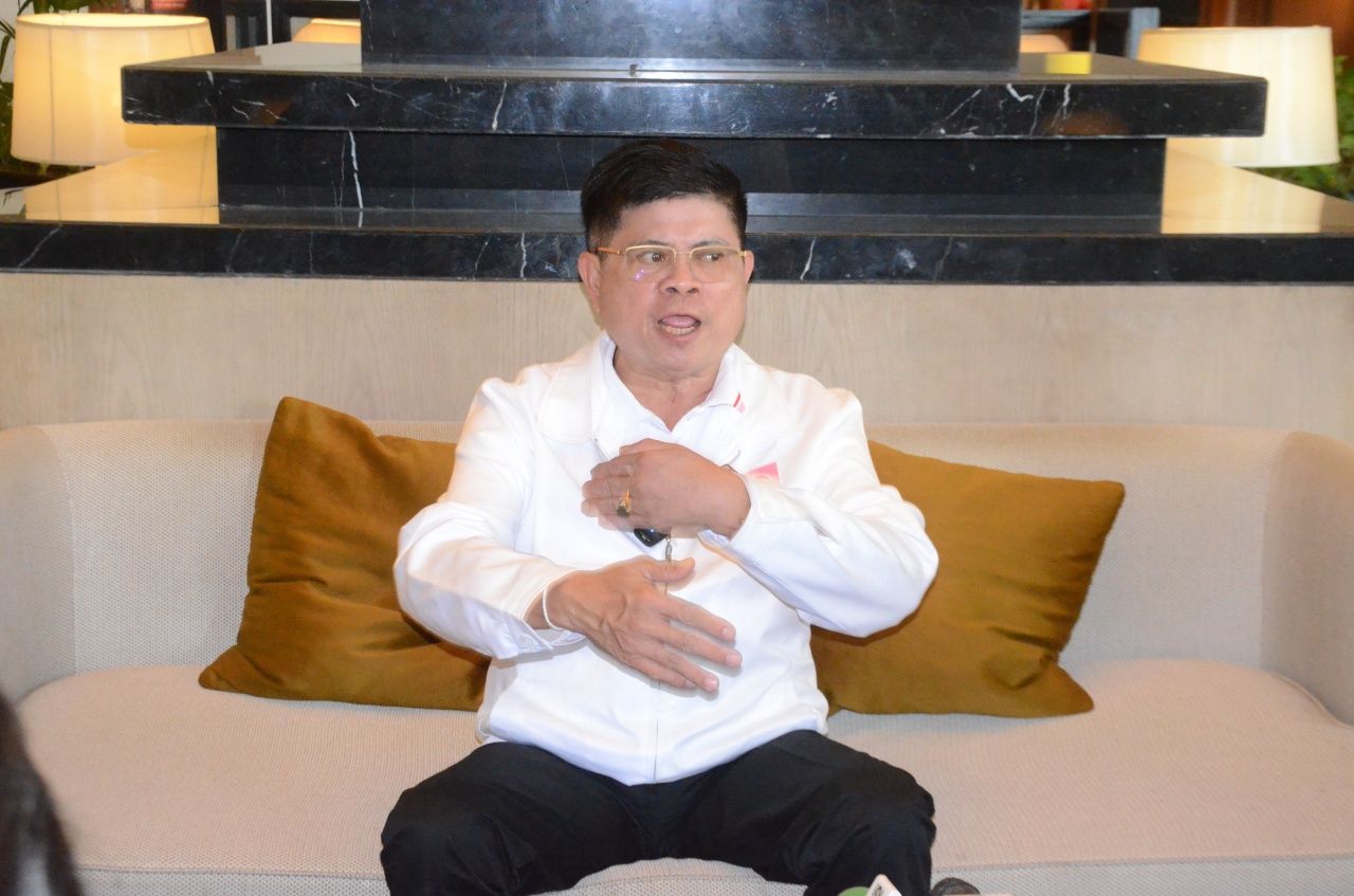 “冲击性” 请求公众支持进入国会解决问题，并揭露呵叻第10区每票涉嫌以1,000泰铢行贿