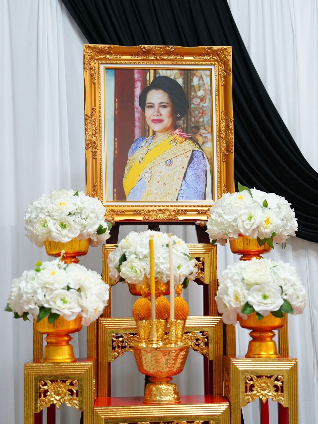 文化部举行7天功德仪式以示对“圣母皇太后”的敬意