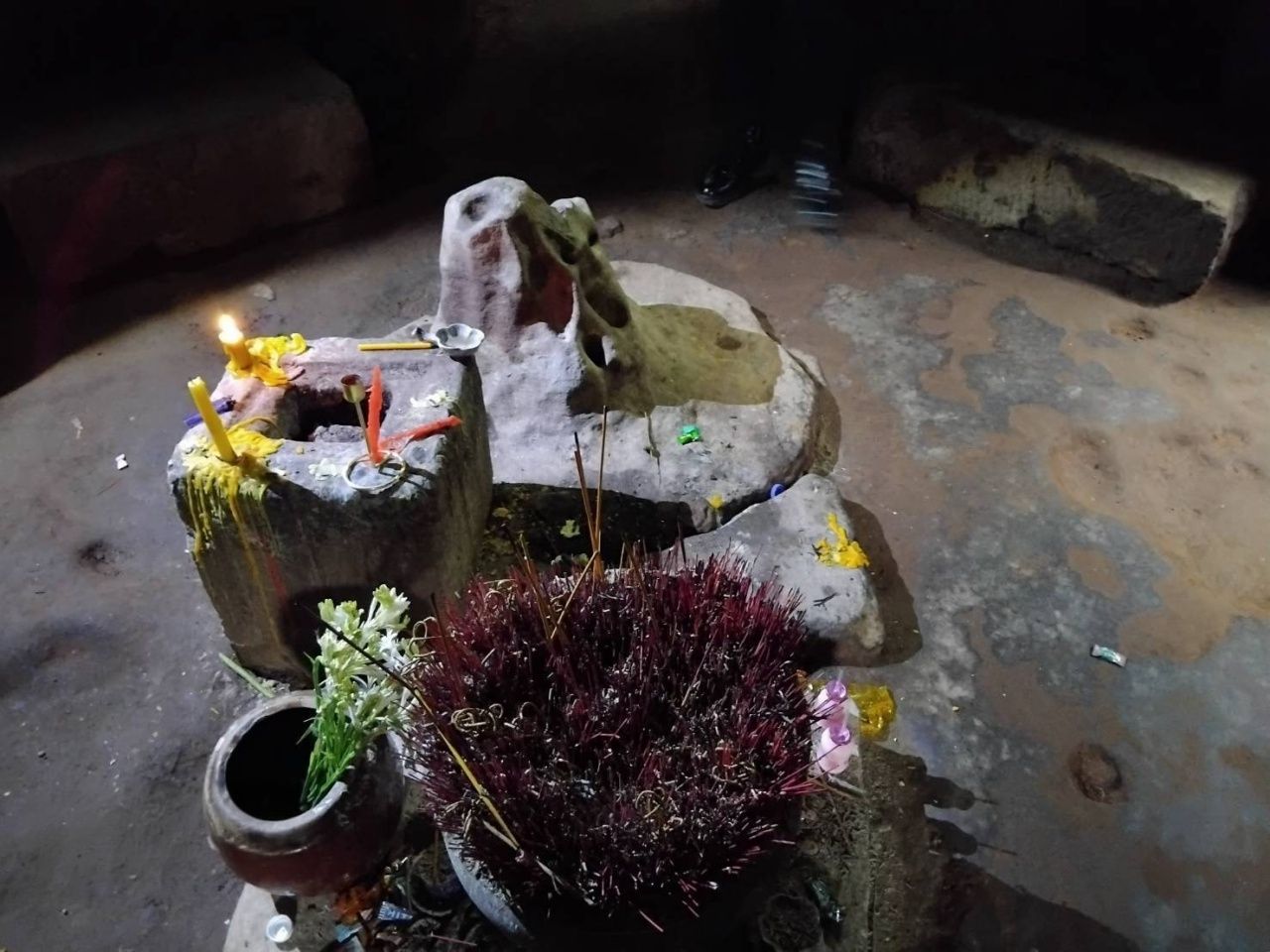 泰方建议后，柬埔寨在塔夸寺的捐款箱已被移走