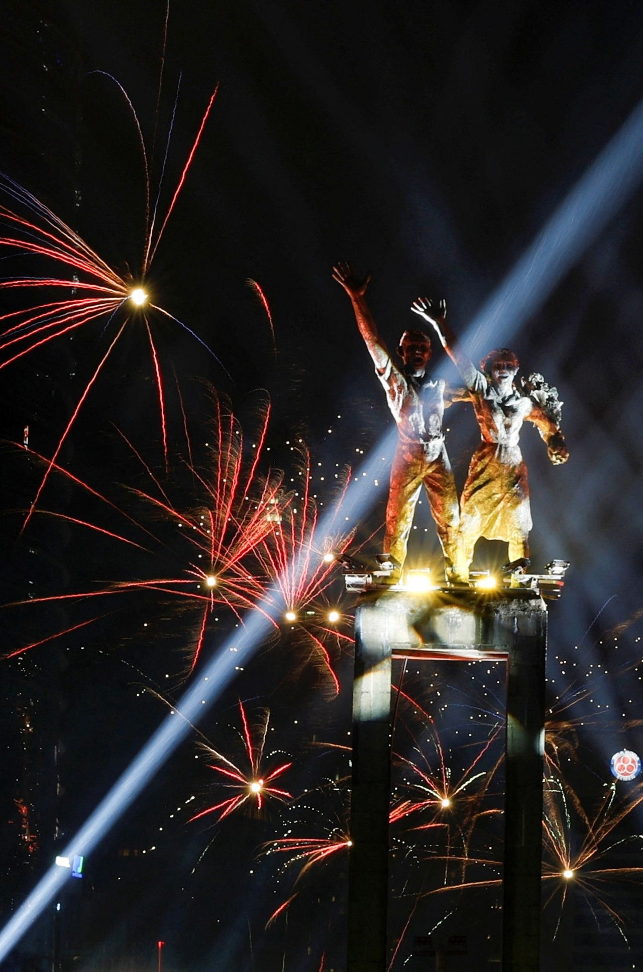 亚洲庆祝2026年新年烟花-无人机壮观画面