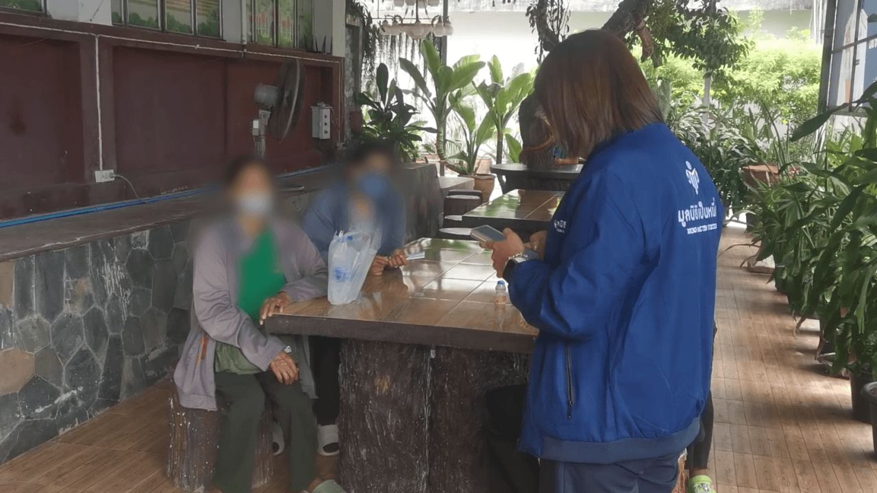 逮捕假扮神骑诓骗男青少年进行性侵的男子，疑受害者超过30名
