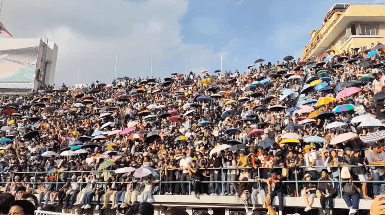 蒙通维塔警告假球衣泛滥，支持者涌入素帕沙拉体育场期待决赛