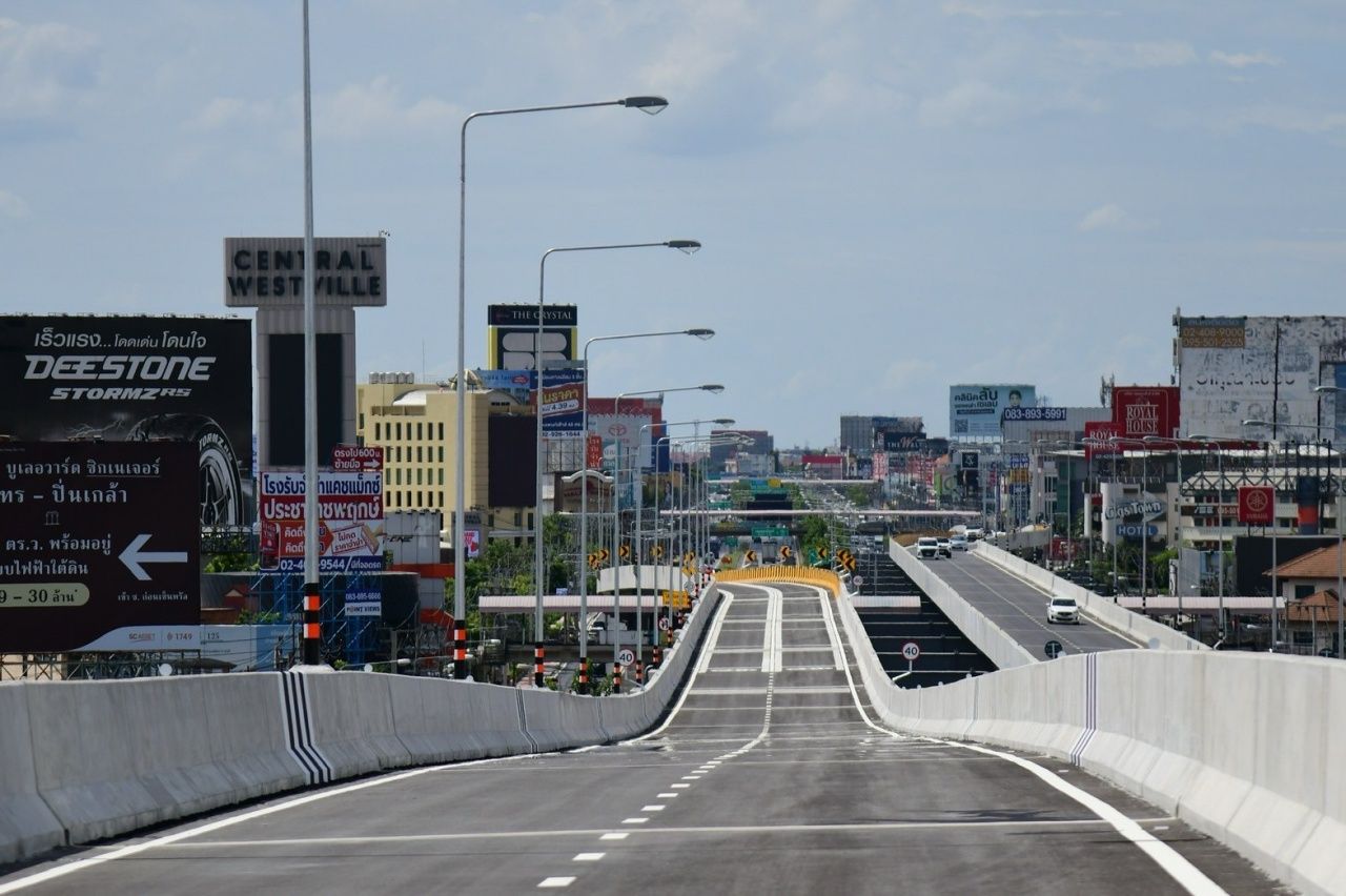检查“马哈沙哇桥”出口方向，以提高拉查普鲁克路的效能