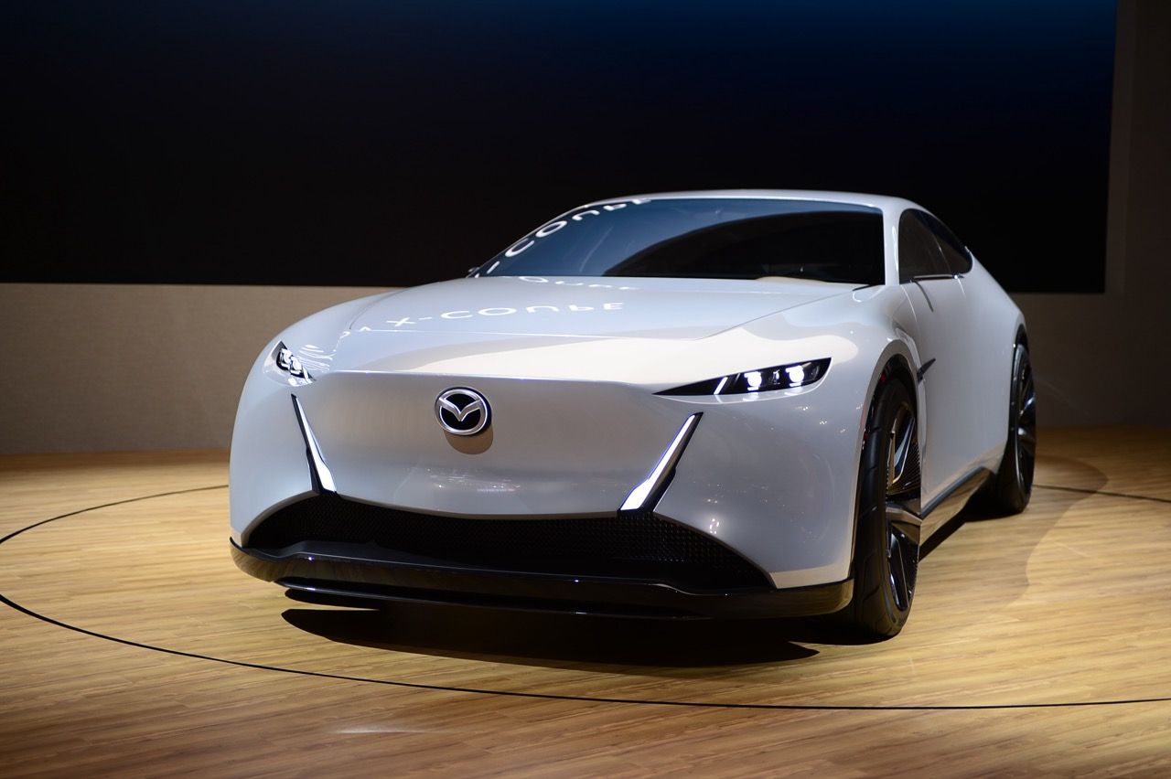 全新 MAZDA 2 概念车亮相于 Japan Mobility Show 2025