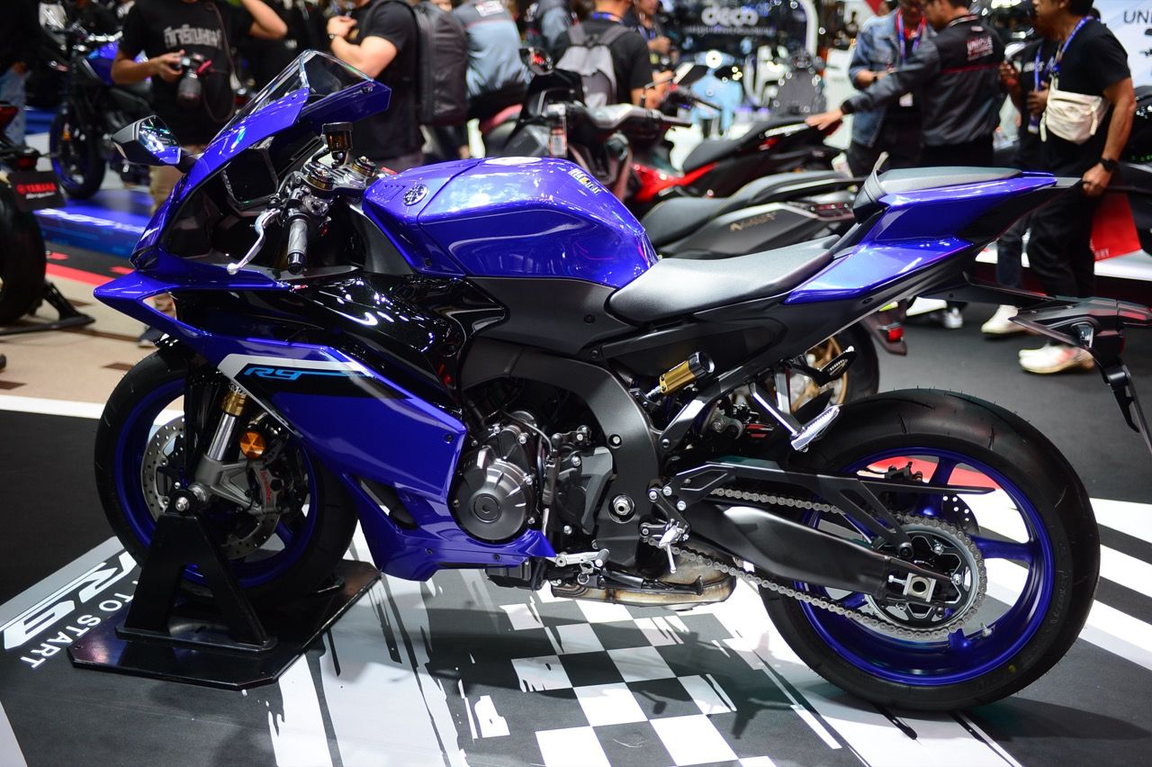 了解YAMAHA在摩托车展2025上的三款新车型:YZF-R9/ MT-07 Y-AMT / TENERE 700