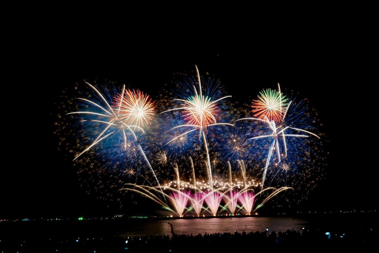 “2025芭堤雅烟花节”精彩绝伦震撼惊艳游客