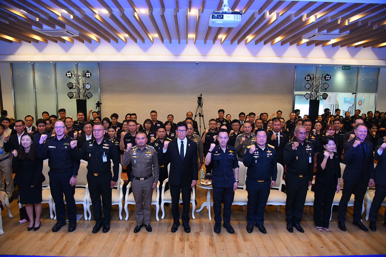 海关响应快速大胜政策，三维打击跨国毒品走私