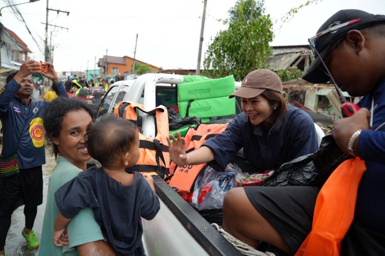 民众党开展四项任务援助南部洪灾，开设网站帮助寻找失踪人员和宠物