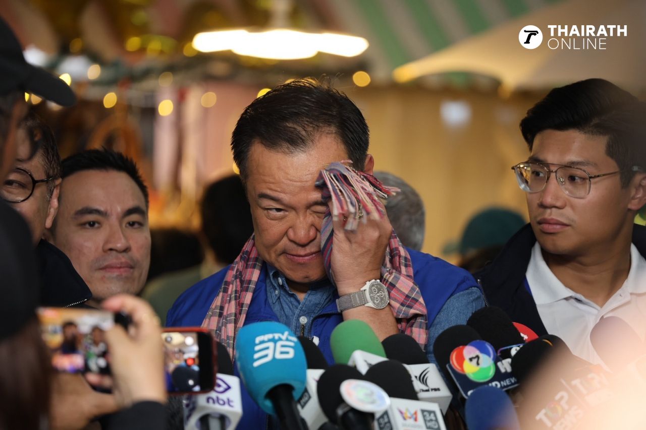 “阿努廷”携手“西哈萨”在孔隆达马延市场拉票，“佩克”前来助阵，人气不输父亲