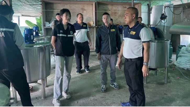 泰国警方捣毁大城府制造成瘾糖浆的工厂 | Thaiger新闻