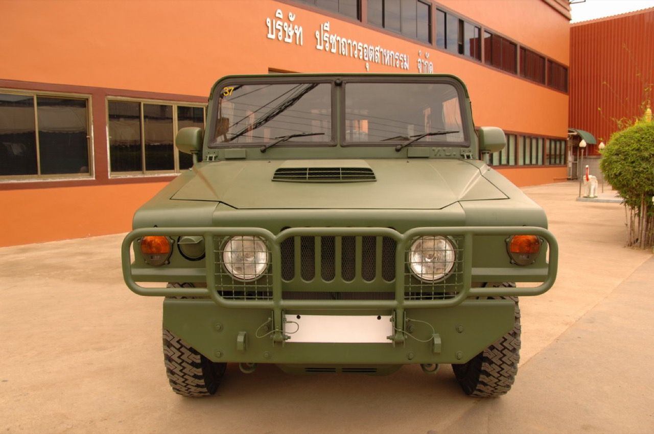 泰国陆军50/51型轻型4×4卡车