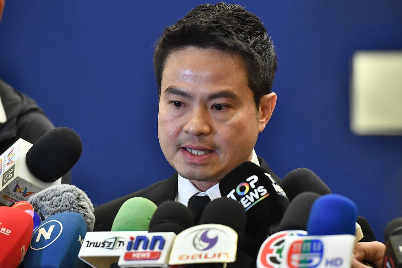 “帕拉吞” 每天安排5次 C-130 航班帮助洪灾，解释“塔蒙纳”和“乌格里特”工作不冲突