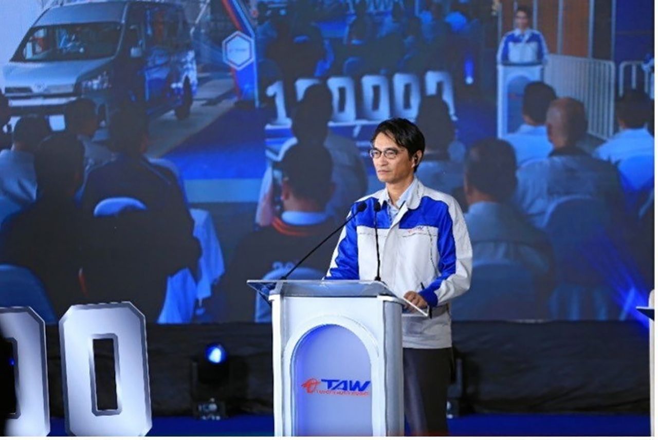 达成 100,000 辆