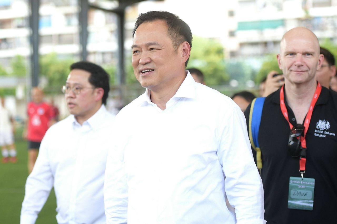 祝贺“阿披实”回归，安努廷不担心民主党抢占南部选票，民众有更多选择