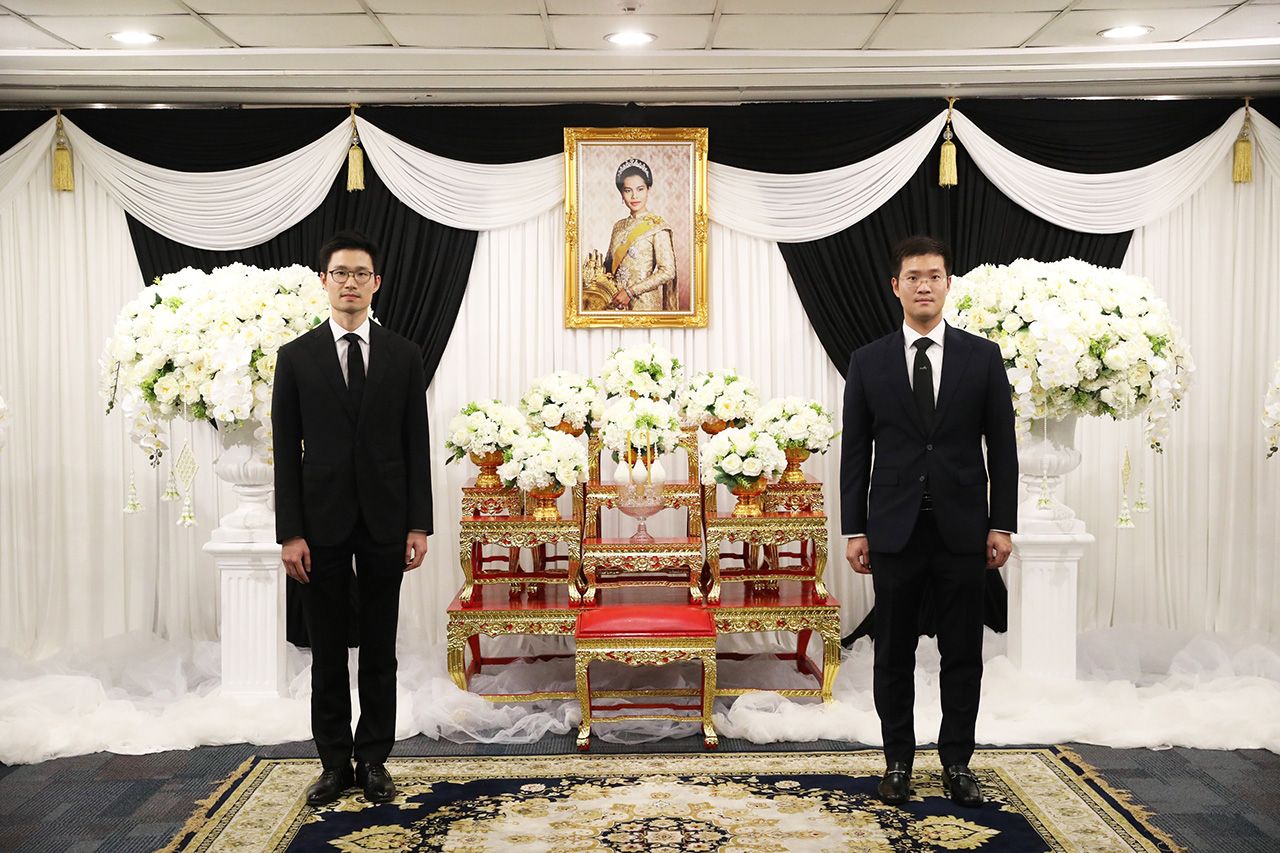 曼谷银行举行哀悼仪式,向诗丽吉王太后致敬