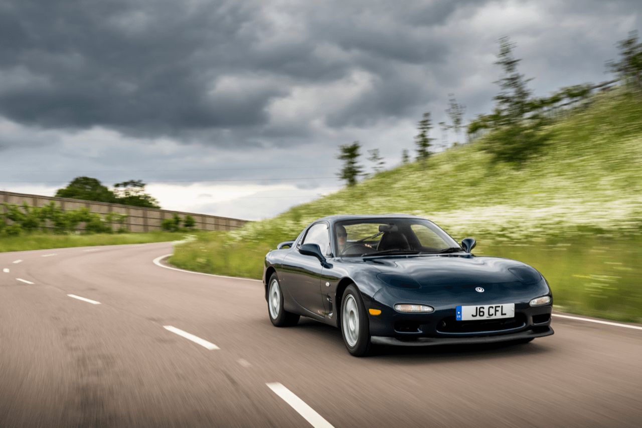 重温传说:Mazda RX-7 FD 1992——驾驶者梦寐以求的旋转引擎