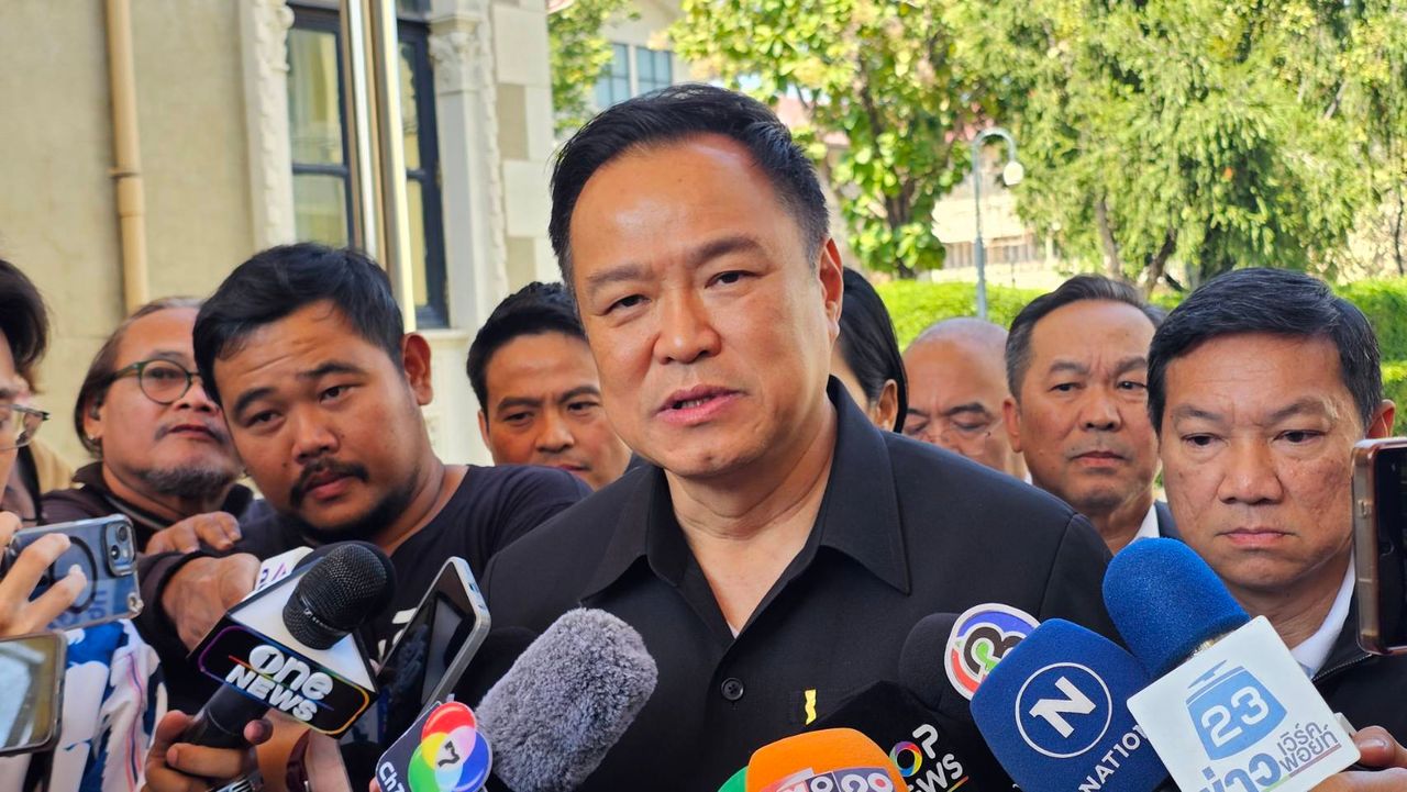 “阿努廷” 愤怒 威胁吊销航空公司许可证 提高曼谷-合艾机票价格到达万元