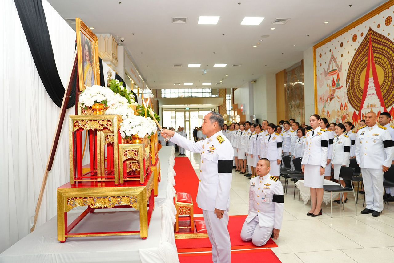 文化部举办15日的宗教仪式,供奉已逝的“诗丽吉皇后”