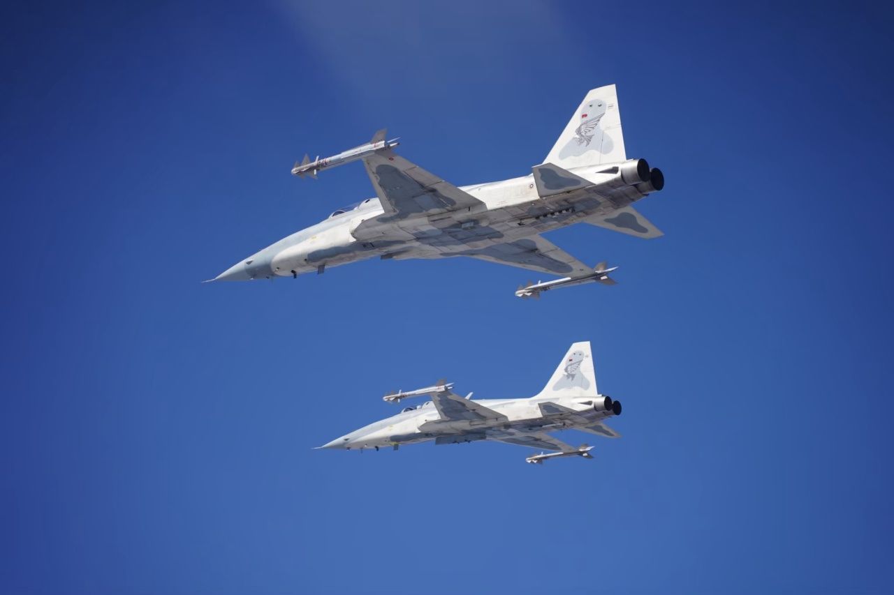 F-5 第211中队进行空中作战演练，强调在战区精确打击目标
