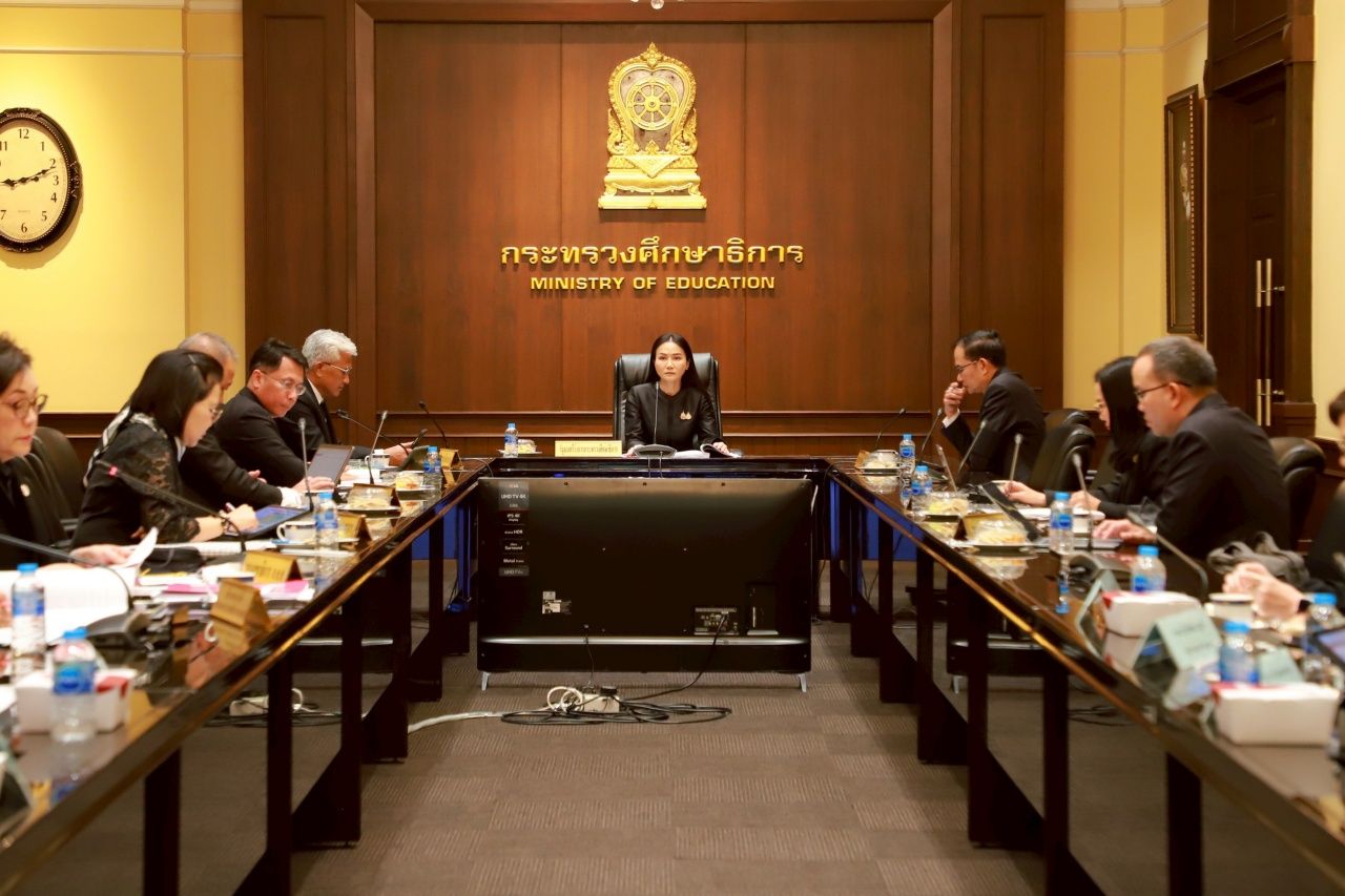 ก.ค.ศ. 董事会批准 69 年教师调动 临时使用原标准 “นฤมล” 强调每个步骤都要透明