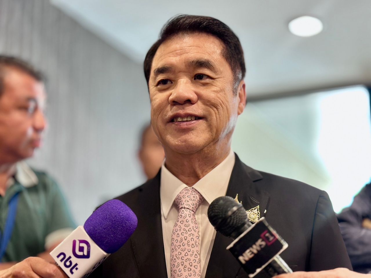 “普美坦” 表示 1,570 亿泰铢预算倾向 部分地区高达 7 亿-“苏里亚” 承认预算集中特定地区
