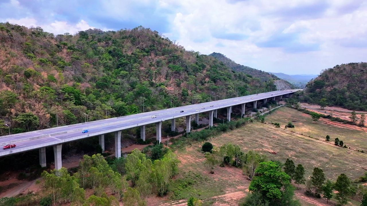 高速公路局加速建设 M6 号高速公路 巴巴茵-呵叻段 12月26日免费通行