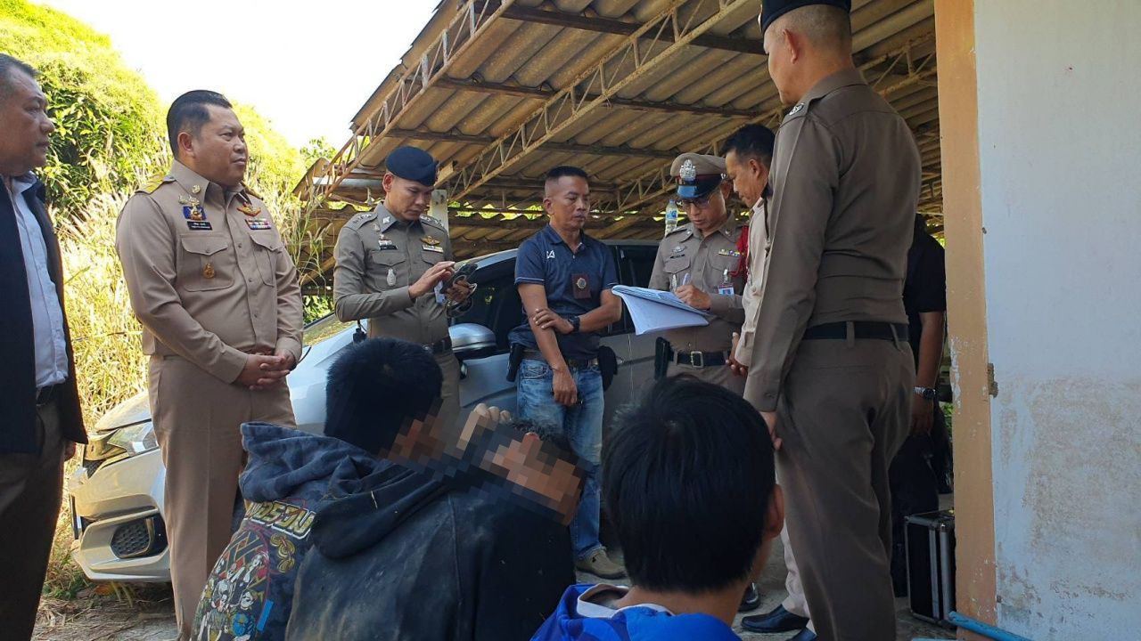 在废弃房屋中查获480万颗毒品，警方加紧调查可能与大贩毒集团有关