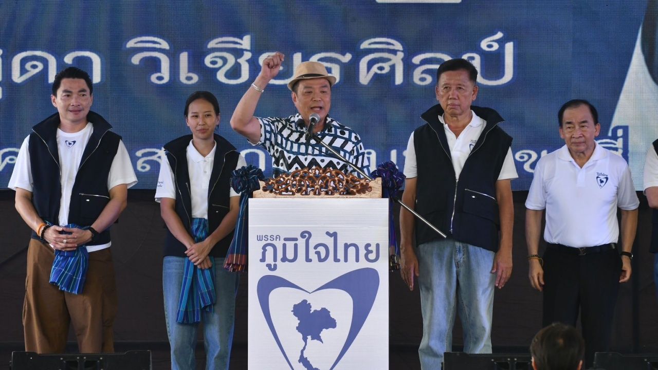 “阿努廷” 希望北碧府第4区选民选择后辈支持其父 宣布要让泰国人民过上好日子