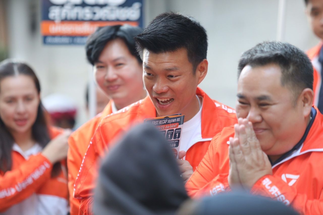 “纳塔蓬” 清晨乘车队在呵叻拜票,恳请维持原区并扩展新区