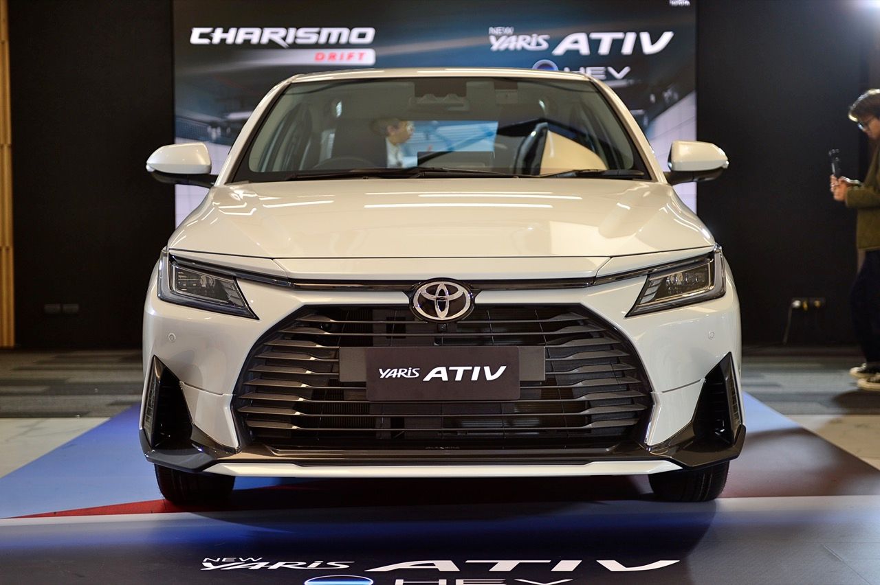 如果心动 Yaris ATIV，选择哪款？HEV GR Sport/ HEV Premium 或汽油版？