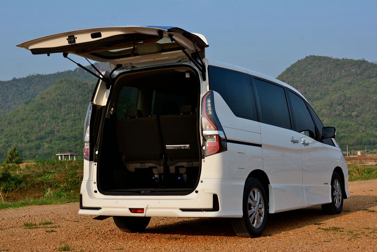 10 个 NISSAN SERENA 的显著特点 小型厢式车性价比高
