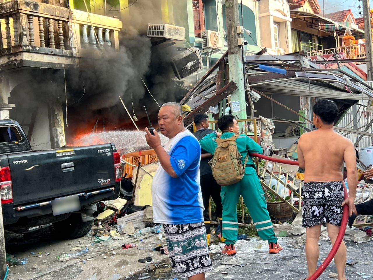 液化气在巴吞他尼府村庄爆炸，造成1人死亡，7人受伤，原因调查中