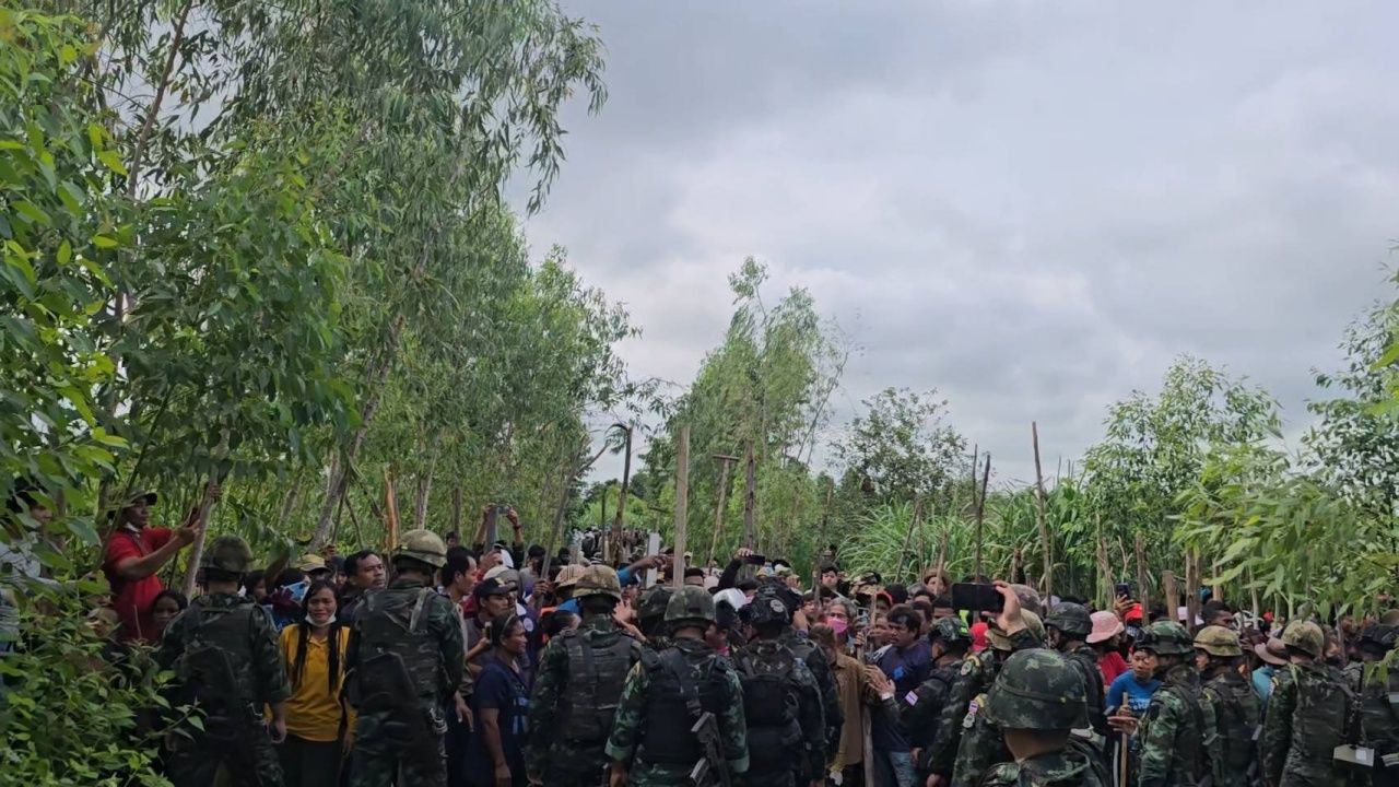 บ้านหนองจาน再次混乱，柬埔寨动员村民封路挑衅“泰国军队”