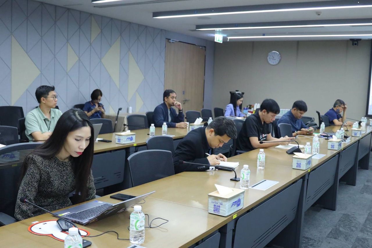 政治与边境问题拖累工业信心指标创37个月新低