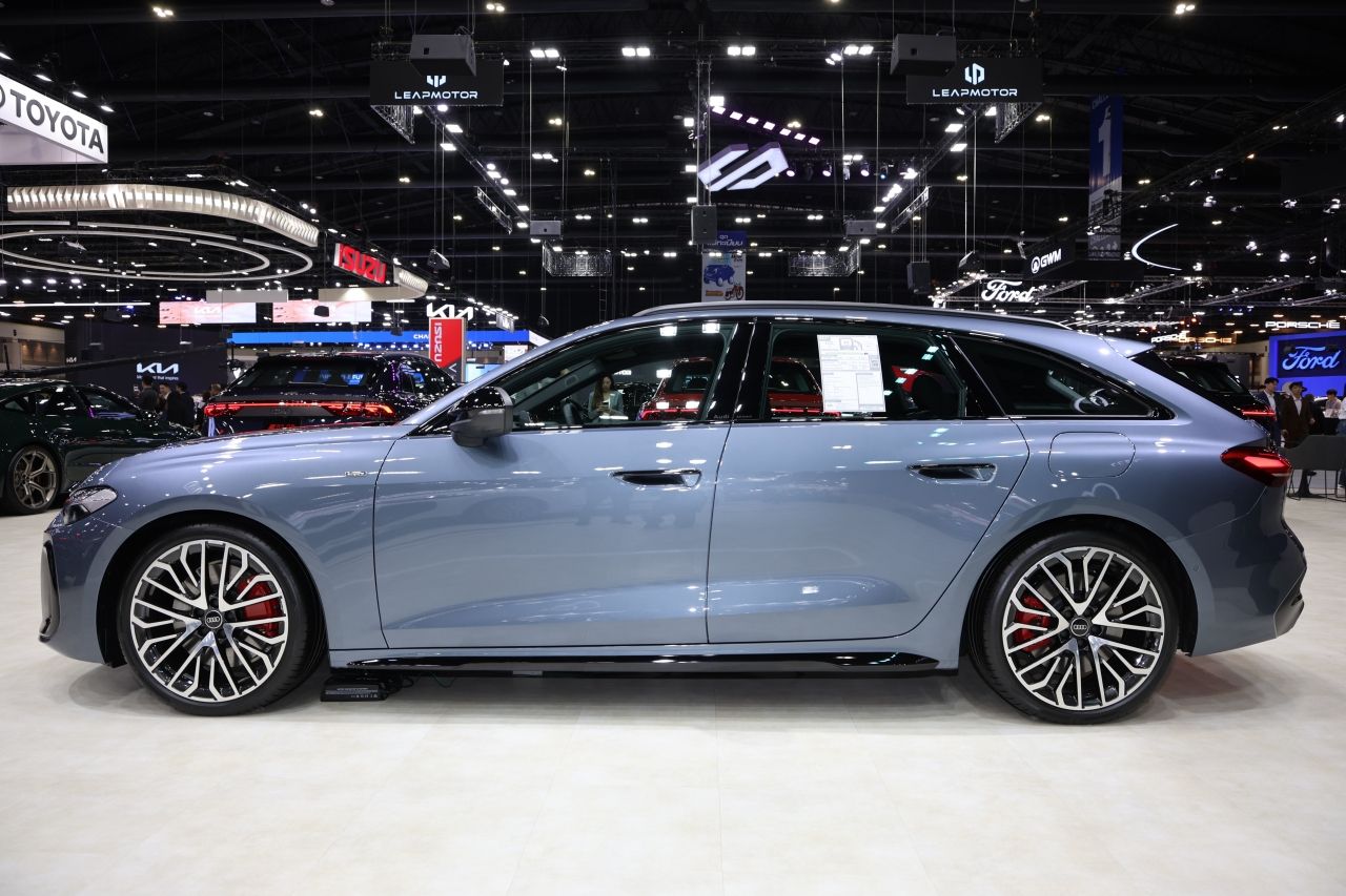 奥迪在2025年汽车博览会上推出年度促销，在新税制前涨价