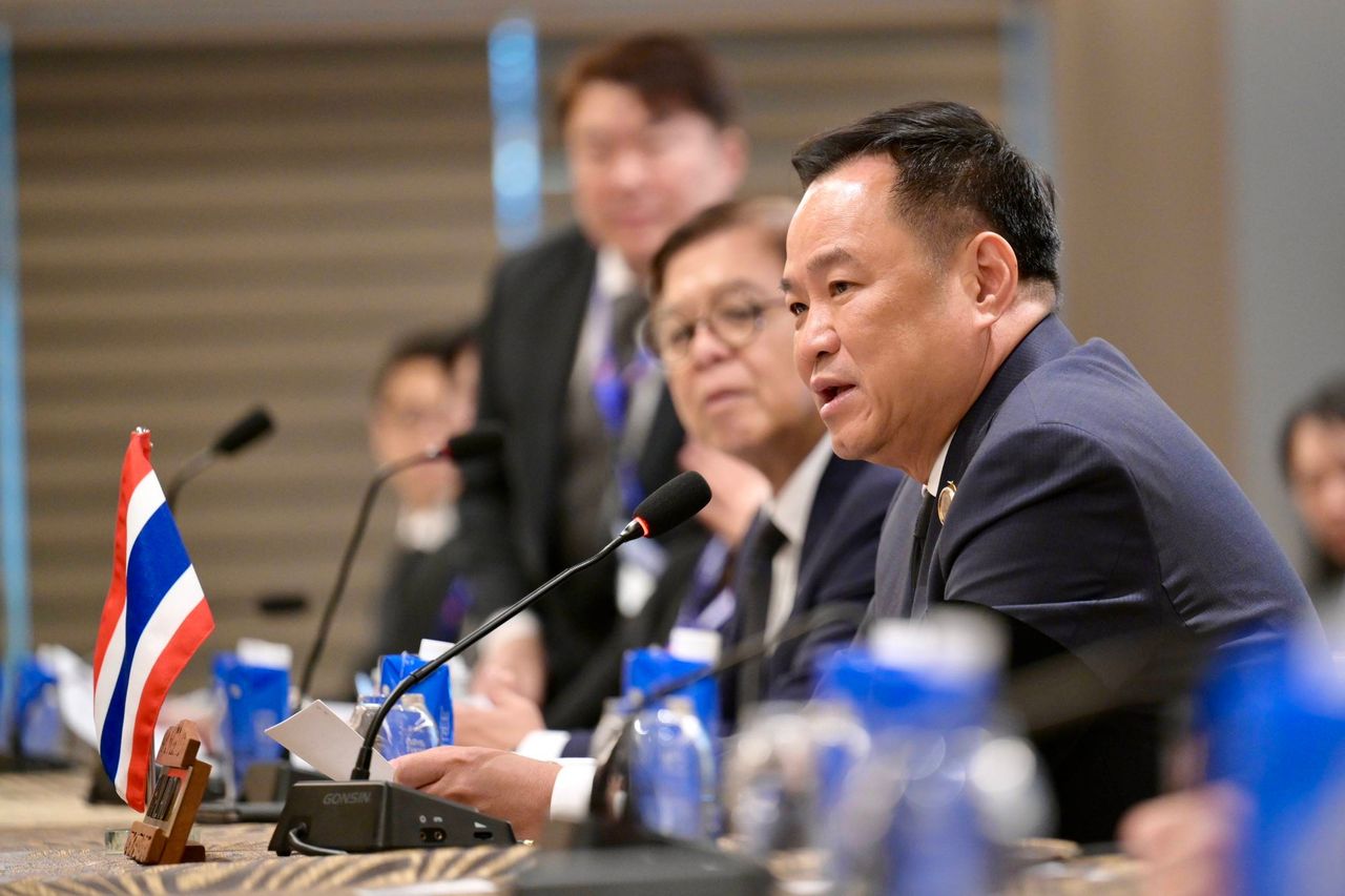 总理为引发公众困惑的领土问题道歉,确认未与“洪·玛奈”讨论开放边境哨所一事