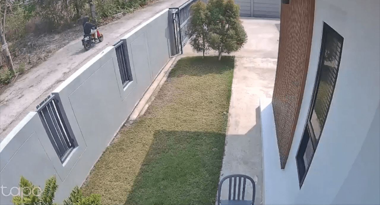 大胆的窃贼闯入警察局长家中,盗走贵重物品但最终被捕