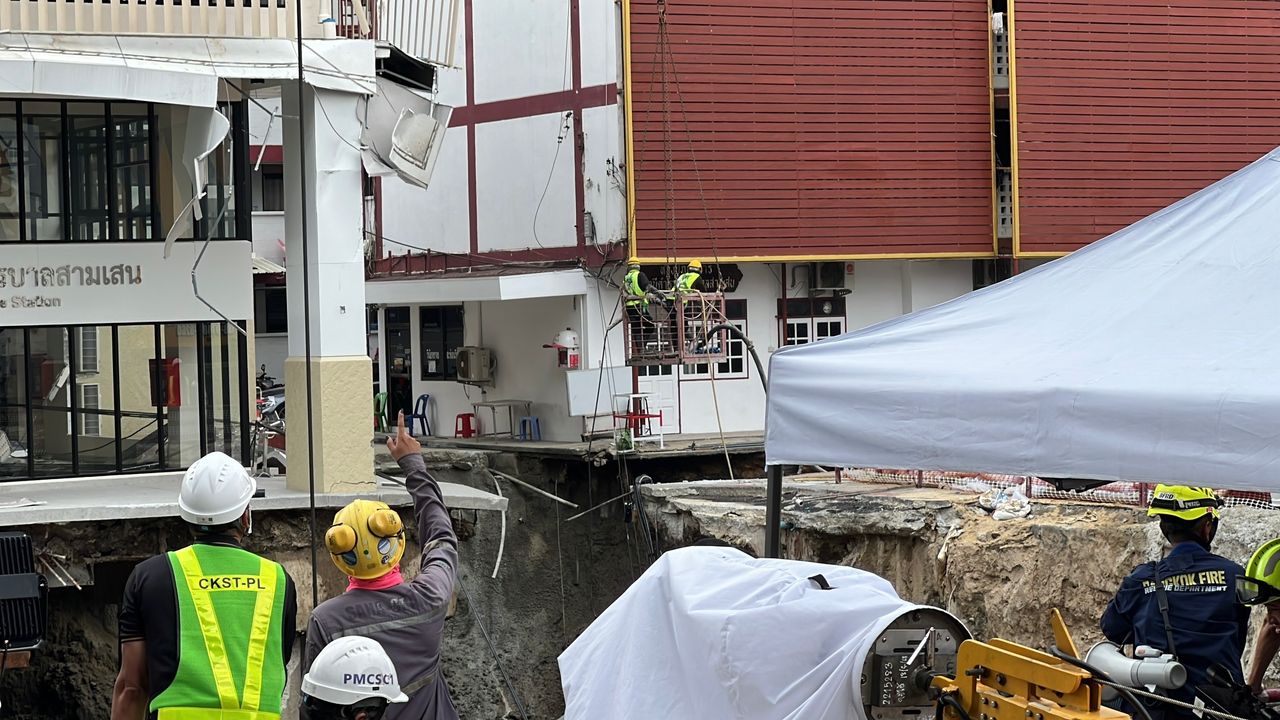 “哇沙拉”视察沉陷道路，已浇注1200立方米混凝土，若无问题可在10月8日恢复路面