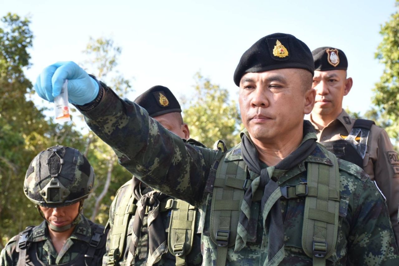 军队交火致毒贩截获事件，缴获390万颗摇头丸