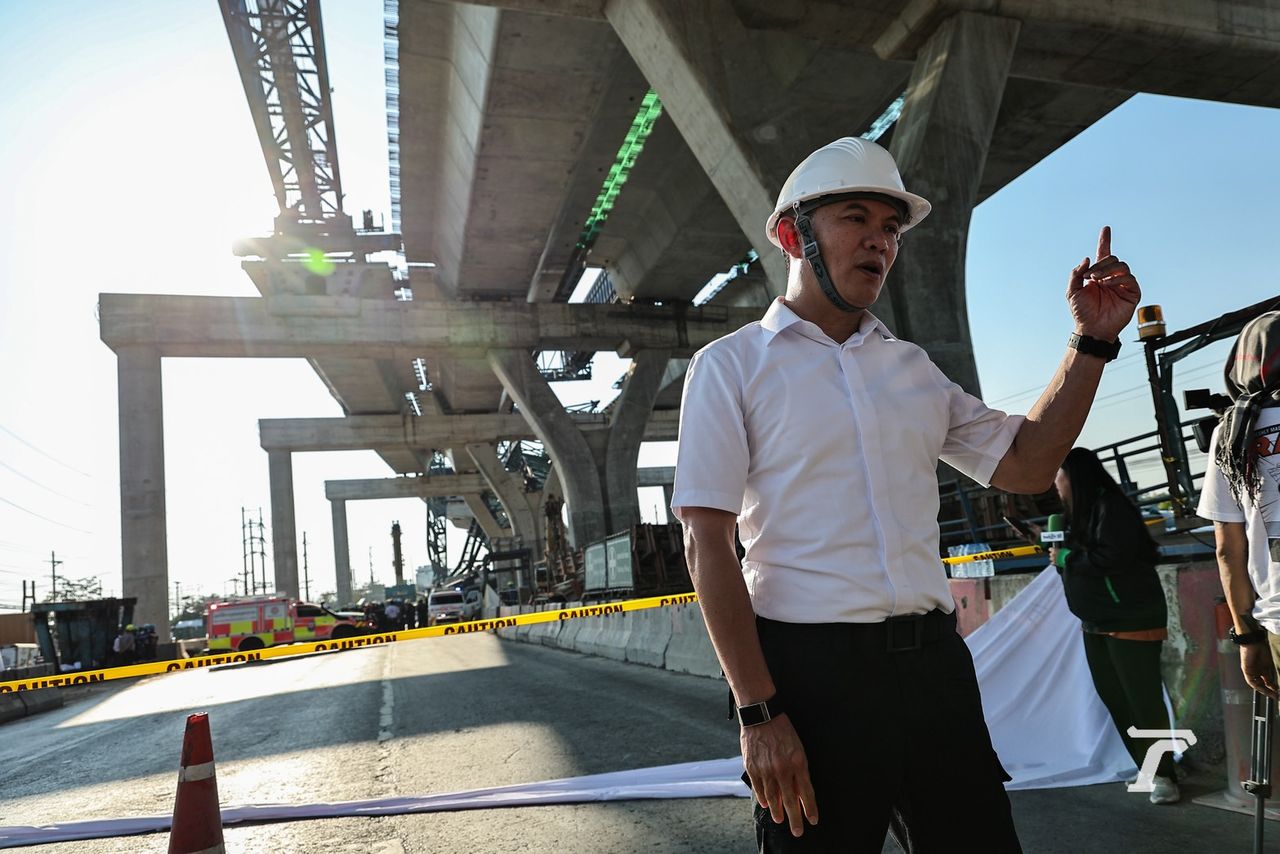 “阿”博士推测拉玛2路起重机倒塌是工具问题，指出无人惧怕黑名单